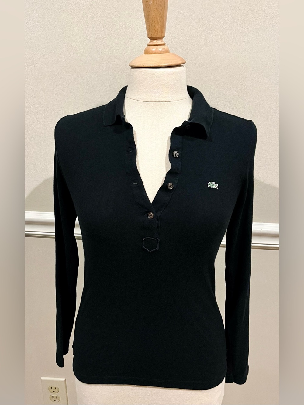Women’s Lacoste Lightweight Slim Fitted Long-Sleeve Polo Shirt